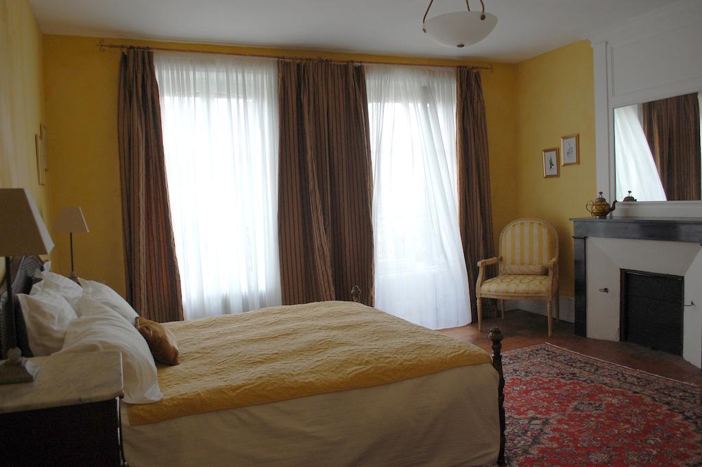 Maison Conti Bed & Breakfast Montmirail  Cameră foto