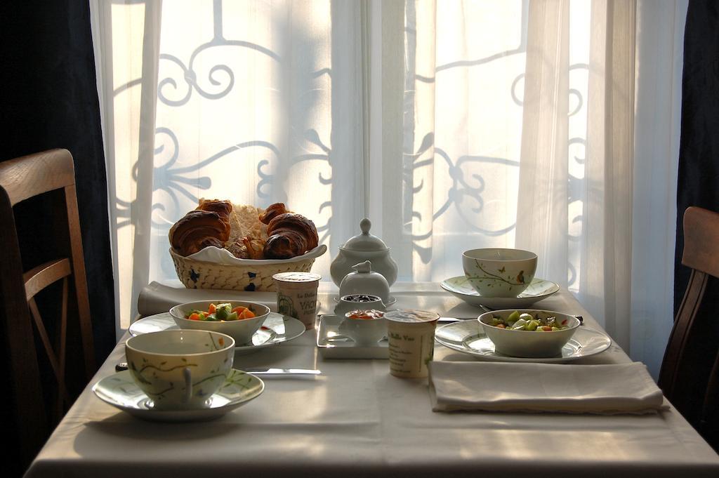 Maison Conti Bed & Breakfast Montmirail  Exterior foto